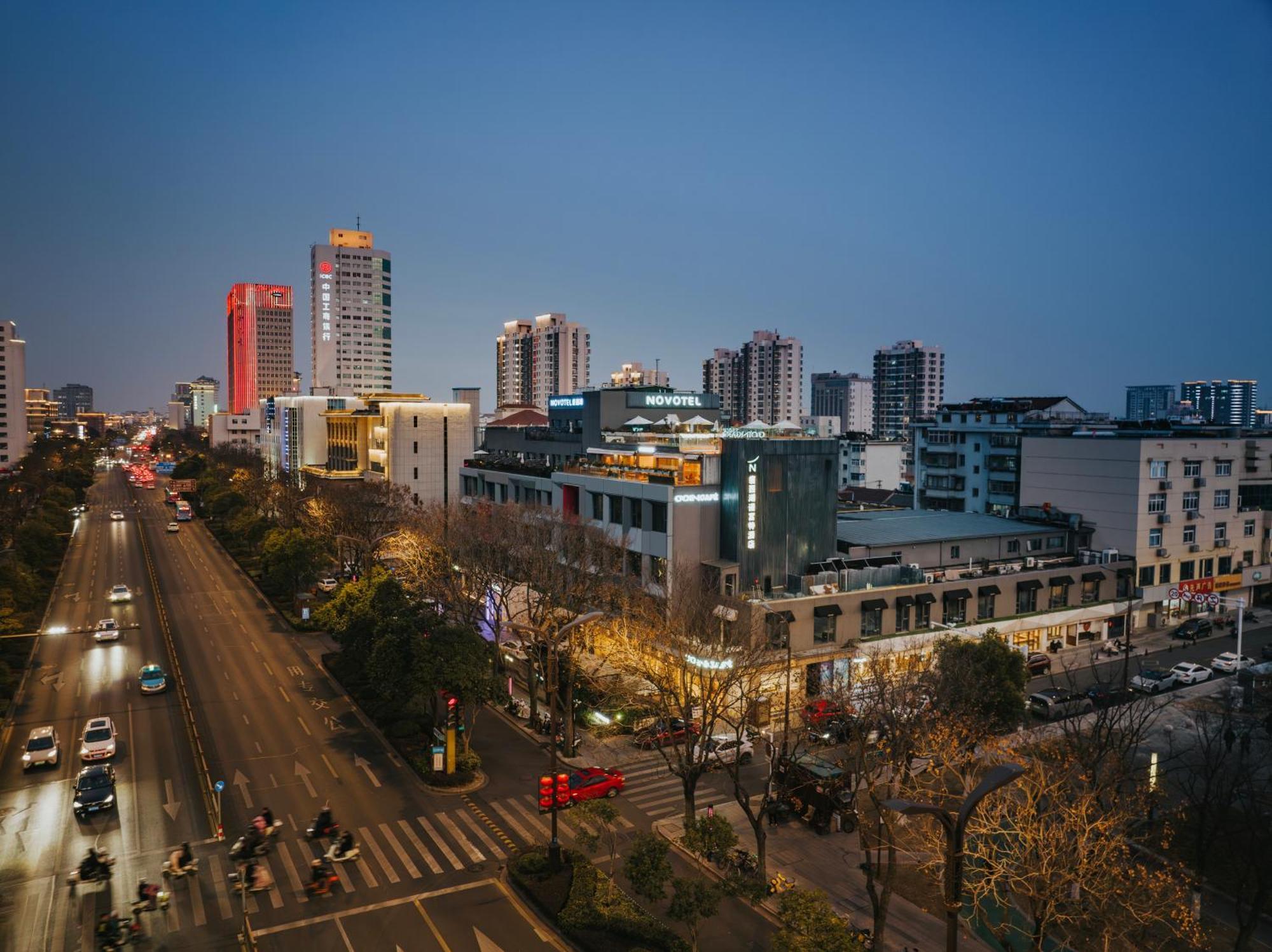 Novotel Yangzhou City Center מראה חיצוני תמונה